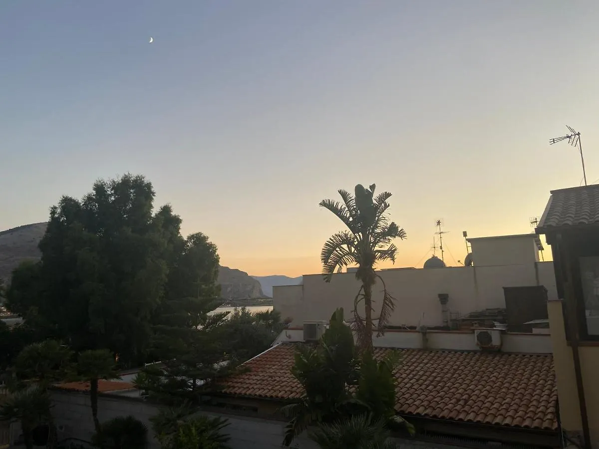 Frontemare Villa Palermo Feriehus